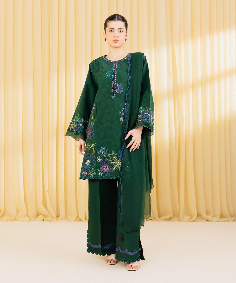 sapphire-3piece-embroidered-lawn jacaurd-suit (6)
